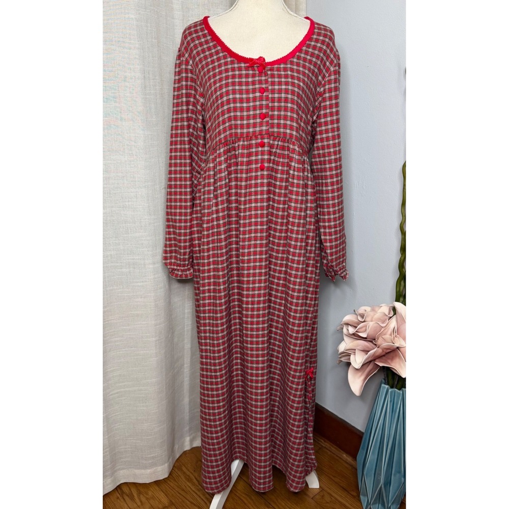 NWT Vintage Victorias Secret Country Plaid Flannel Nightgown Red Green Medium